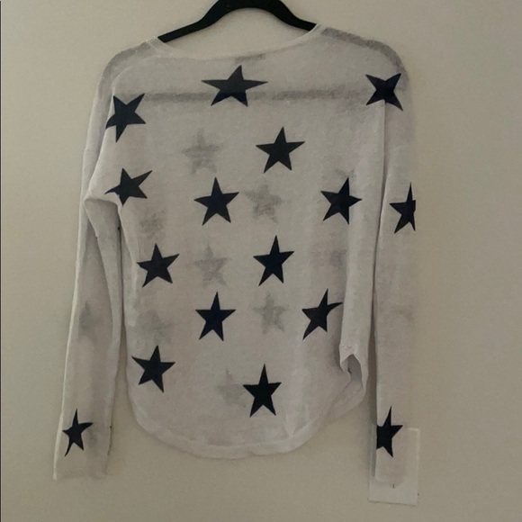 Rails Perri White Navy Stars NWOT Trendy Sweater - Picture 7 of 8